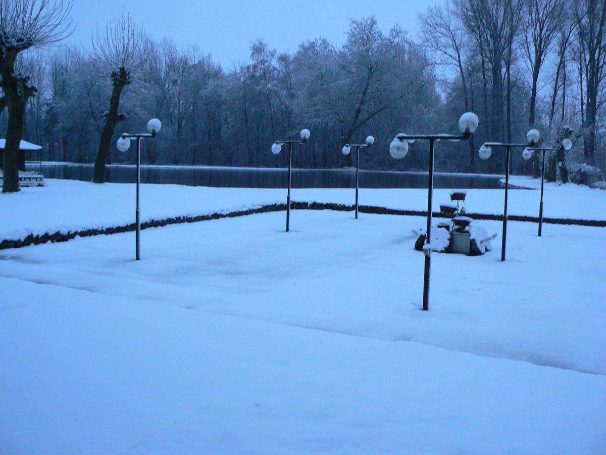 Hotel De Watermolen Bocholt Bagian luar foto
