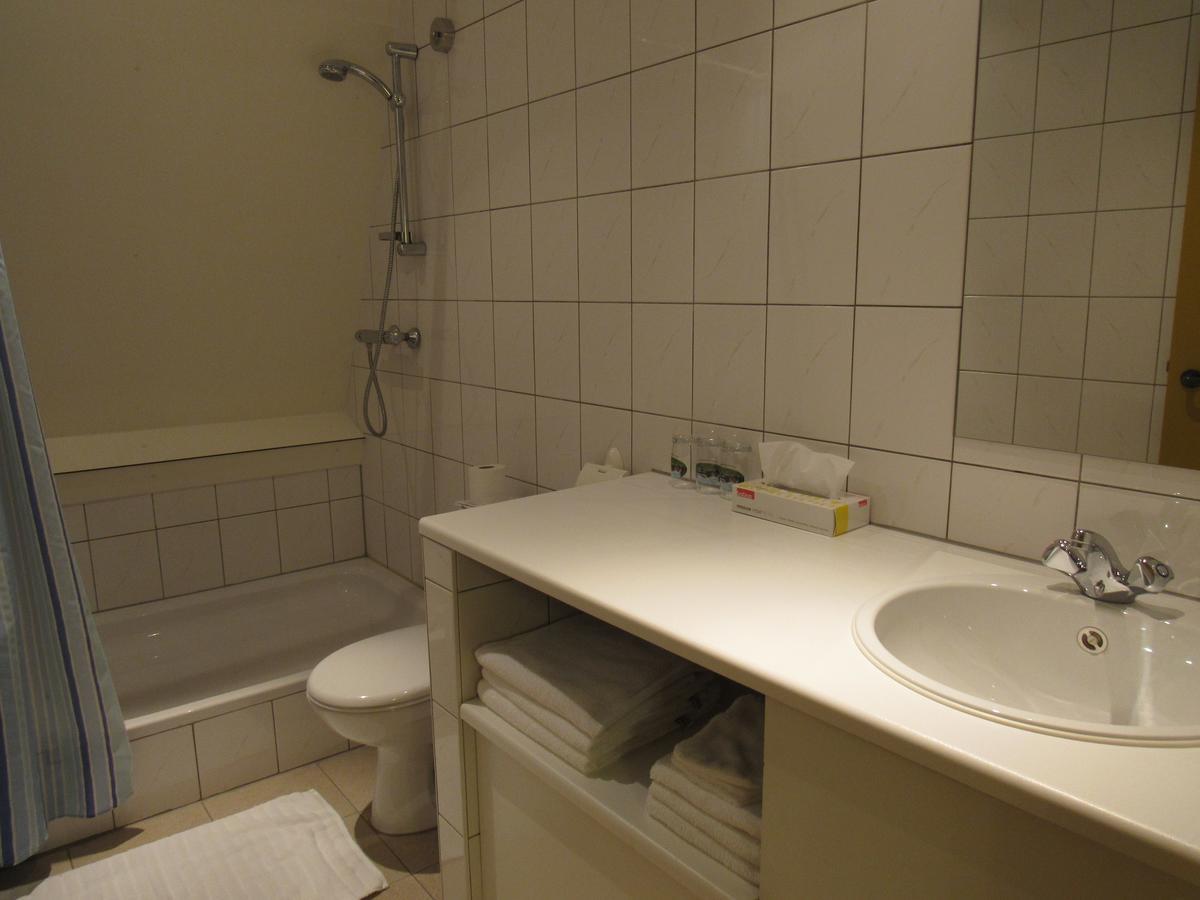 Hotel De Watermolen Bocholt Bagian luar foto