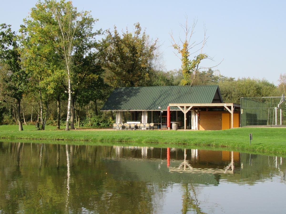 Hotel De Watermolen Bocholt Bagian luar foto